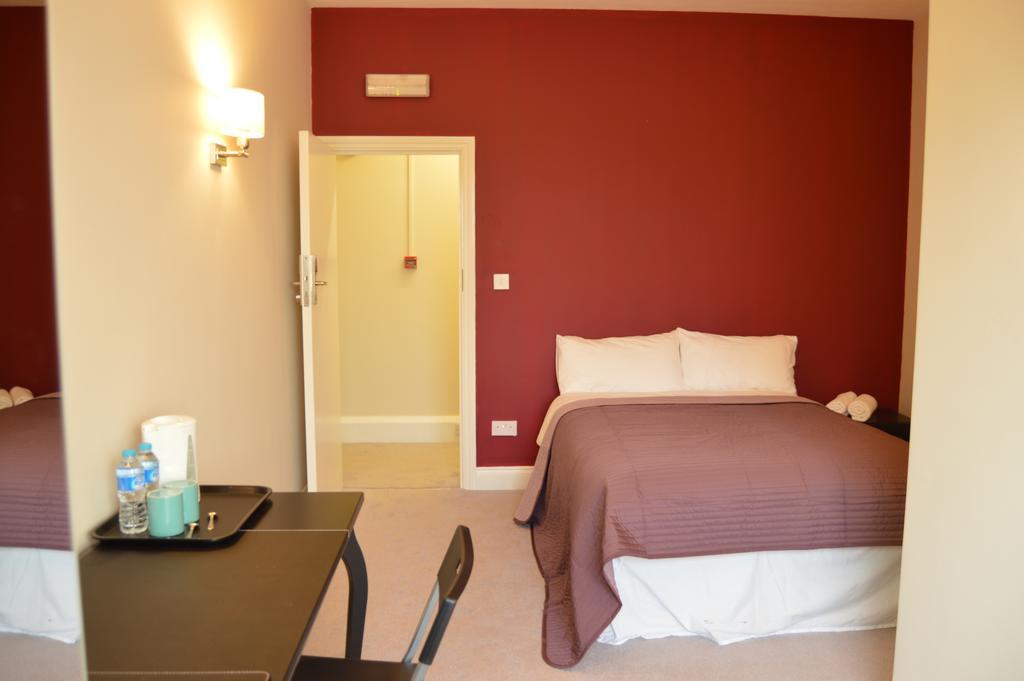 Top Night Hotel Londra Oda fotoğraf